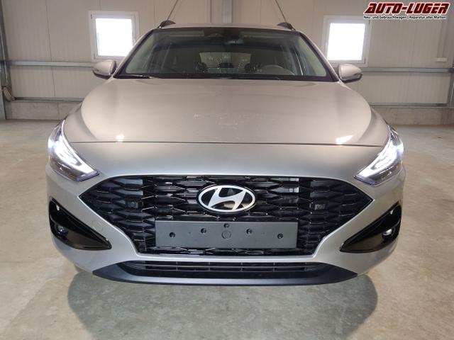 Hyundai / i30 Kombi / Silber / / / , Beispielbilder, ggf. teilweise mit Sonderausstattung