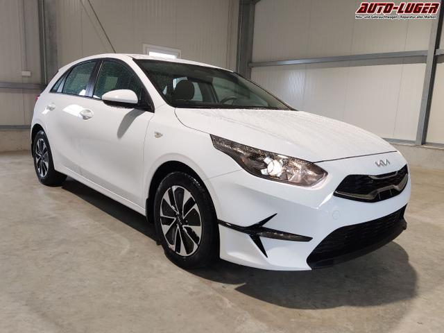 Kia / Ceed Sportswagon / Weiß / / / , Beispielbilder, ggf. teilweise mit Sonderausstattung