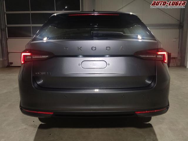 Skoda / Octavia Combi / Grau / / / , Beispielbilder, ggf. teilweise mit Sonderausstattung