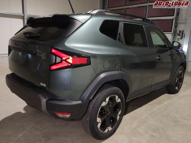 Dacia / Duster / Grün / / / , Beispielbilder, ggf. teilweise mit Sonderausstattung