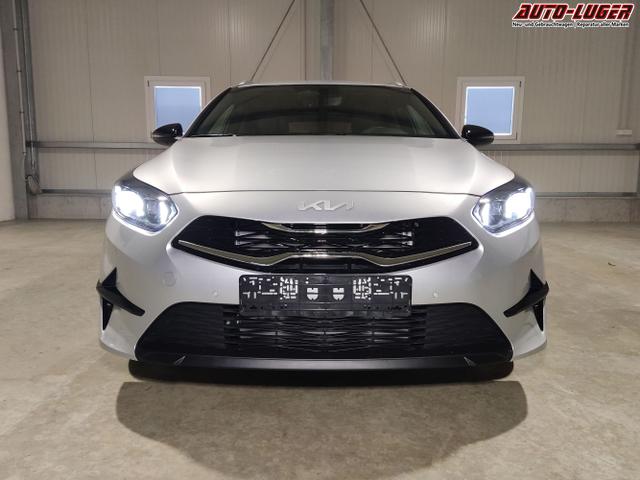 Kia / Ceed Sportswagon / Silber / / / 