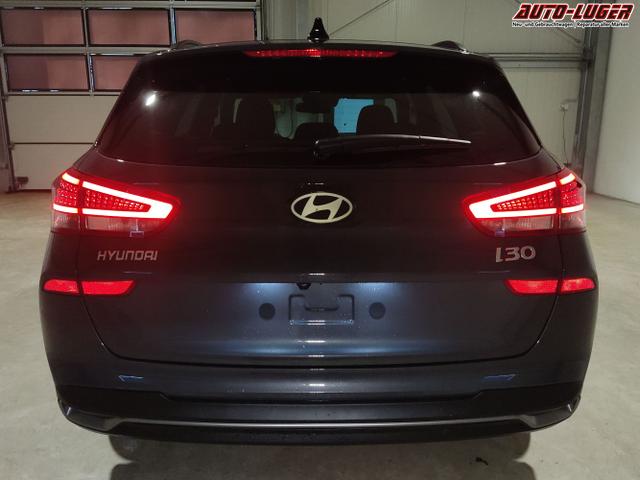 Hyundai / i30 Kombi / Grau / / / , Beispielbilder, ggf. teilweise mit Sonderausstattung