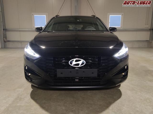 Hyundai / i30 Kombi / Schwarz / / / , Beispielbilder, ggf. teilweise mit Sonderausstattung