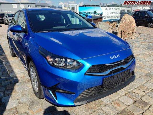 Kia / Ceed / Blau / / / , Beispielbilder, ggf. teilweise mit Sonderausstattung