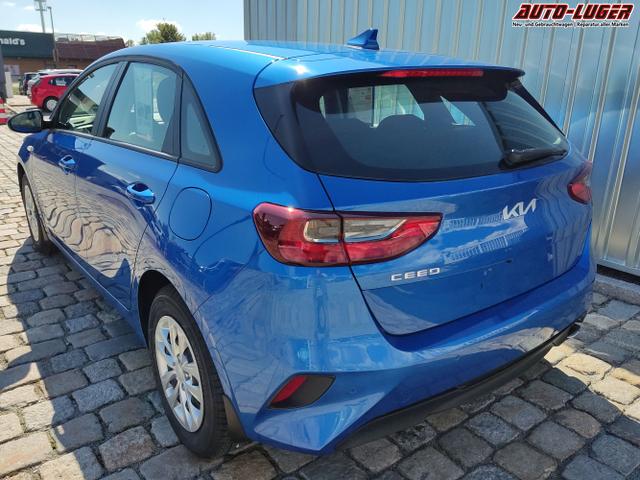 Kia / Ceed / Blau / / / , Beispielbilder, ggf. teilweise mit Sonderausstattung