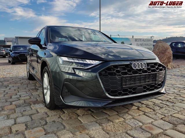 Audi / A3 Sportback / Grau / / / 