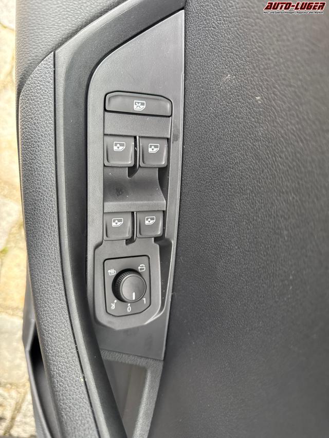 Skoda / Karoq / Grau / / / , Beispielbilder, ggf. teilweise mit Sonderausstattung