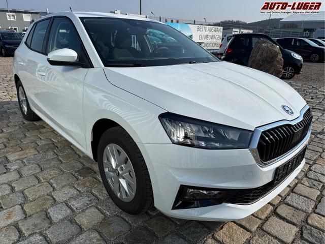 Skoda / Fabia / Wei&szlig; / / / , Beispielbilder, ggf. teilweise mit Sonderausstattung