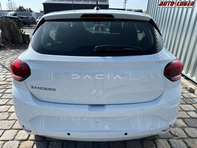 Dacia / Sandero / Wei&szlig; / / / , Beispielbilder, ggf. teilweise mit Sonderausstattung