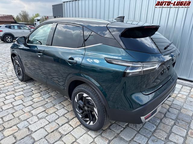 Nissan / Qashqai / Gr&uuml;n / / / , Beispielbilder, ggf. teilweise mit Sonderausstattung