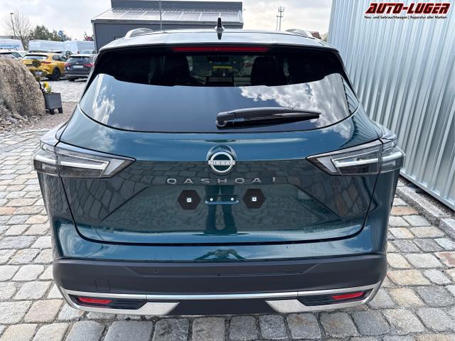 Nissan / Qashqai / Gr&uuml;n / / / , Beispielbilder, ggf. teilweise mit Sonderausstattung