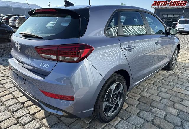 Hyundai i30 GO! 1.5 DPI 97 PS 6-Gang-Schaltgetriebe-Winterpaket-AutoHold-LED-RDKS-AppleCarPlay & AndroidAuto-NAVI-16"-sofort 