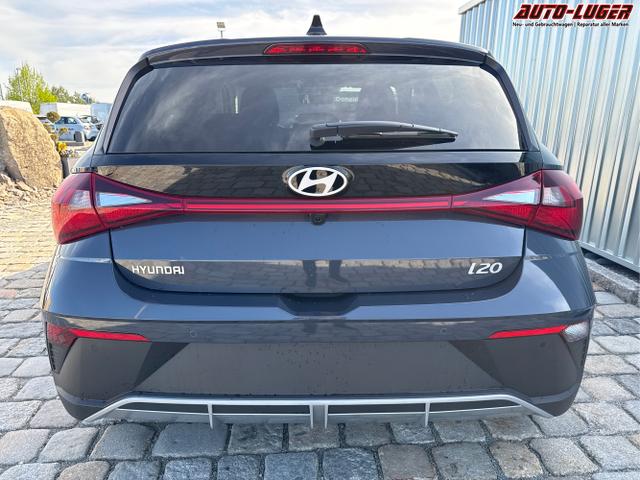 Hyundai / i20 / Grau / / / 