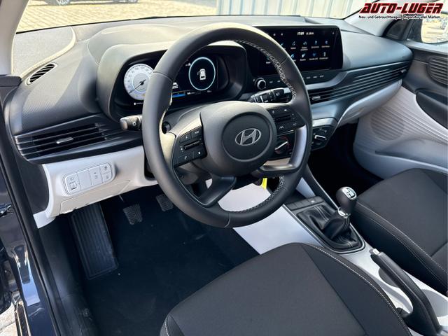 Hyundai / i20 / Grau / / / 
