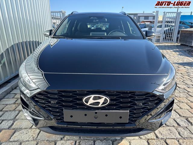 Hyundai / i30 Kombi / Schwarz / / / , Beispielbilder, ggf. teilweise mit Sonderausstattung