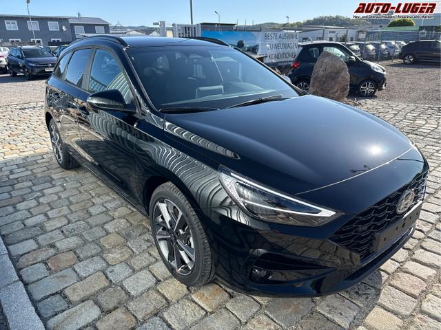 Hyundai / i30 Kombi / Schwarz / / / , Beispielbilder, ggf. teilweise mit Sonderausstattung