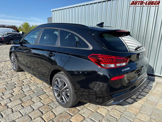 Hyundai / i30 Kombi / Schwarz / / / , Beispielbilder, ggf. teilweise mit Sonderausstattung