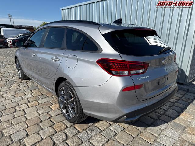 Hyundai / i30 Kombi / Silber / / / , Beispielbilder, ggf. teilweise mit Sonderausstattung