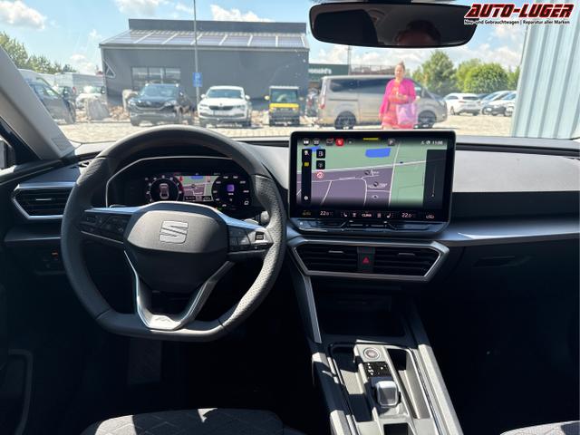 Seat / Leon Sportstourer / Blau / / / 