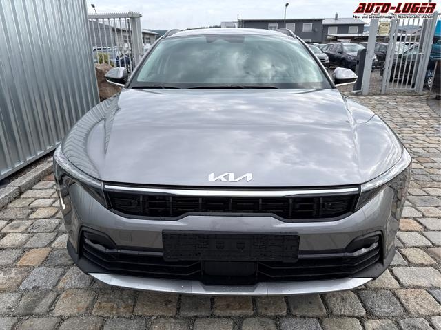 Kia / K4 Sportswagon / Silber / / / , Beispielbilder, ggf. teilweise mit Sonderausstattung