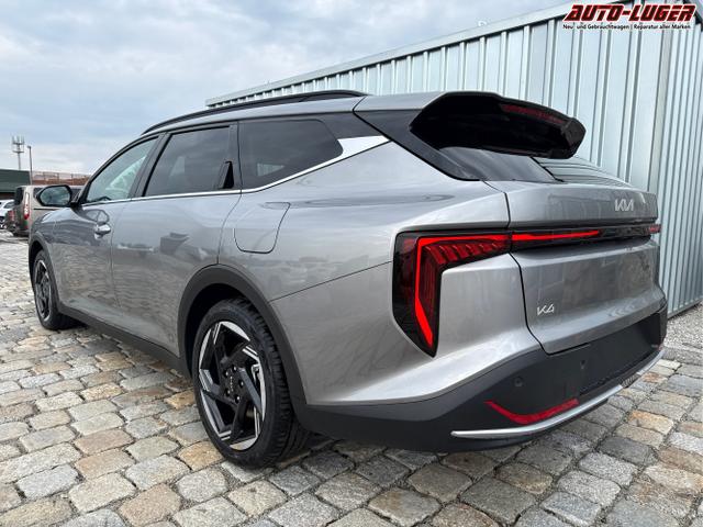 Kia / K4 Sportswagon / Silber / / / , Beispielbilder, ggf. teilweise mit Sonderausstattung