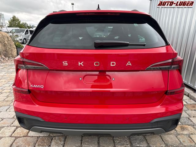 Skoda / Kamiq / Rot / / / , Beispielbilder, ggf. teilweise mit Sonderausstattung