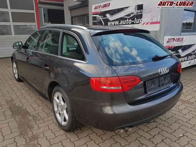 Audi / A4 Avant / Grau / / / 