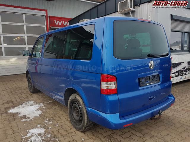 Volkswagen / T5 Multivan / Blau / / / T5 Multivan Trendline 2,0 TDI