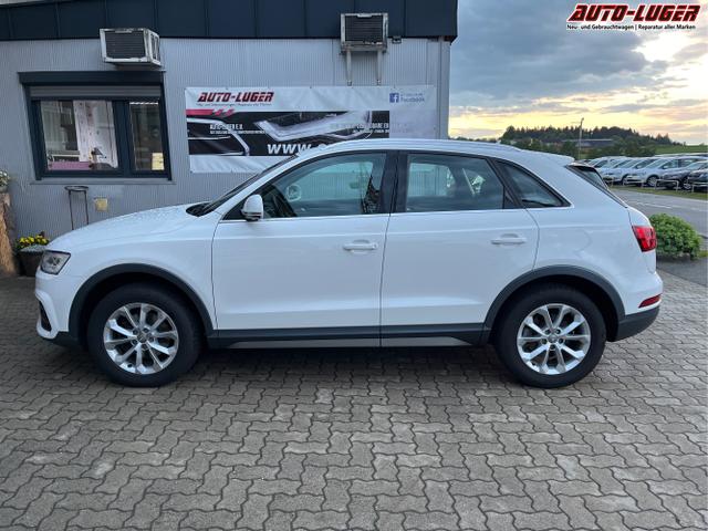 Volkswagen / Touran / Wei&szlig; / / / Q3 2.0 TDI quatro design