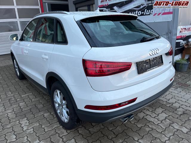 Volkswagen / Touran / Wei&szlig; / / / Q3 2.0 TDI quatro design