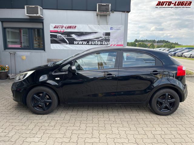 Kia / Rio / Schwarz / / / Rio 1.2 Attract