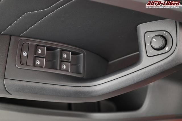 Seat Ateca FR 1.5 TSI DSG FR, Navi, el. Klappe, Kamera, AHK, Ladeboden 