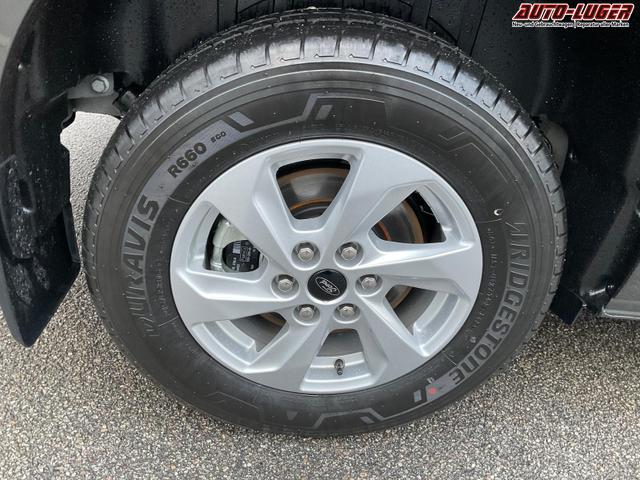 Ford Transit Custom 320 L2 AWD Trend Kombi 2.0 Allrad H1 Trend, 9-Sitzer, AHK, Navi, Heckflügeltüren 