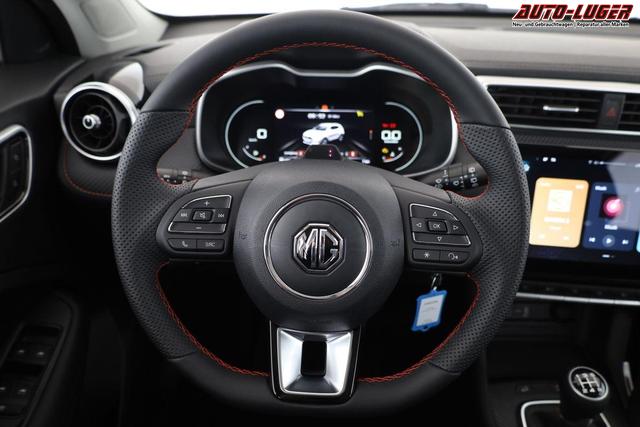 MG ZS 1.5 Luxury, Leder, Navi, 360° Kamera, Sitzheizung, LED 