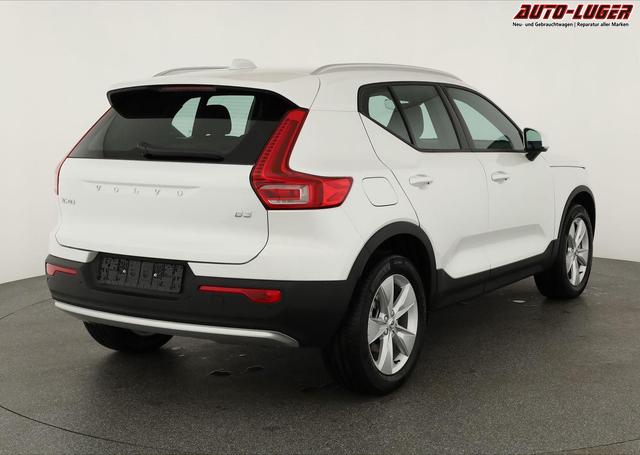 Volvo XC40 Core 2WD B3 Mild-Hybrid Core, AHK, Navi, LED, Winter, Kamera, el. Klappe 