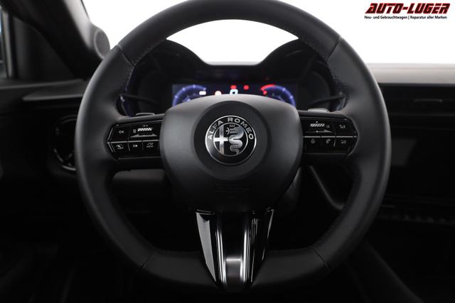 Alfa Romeo Junior Ibrida 1.2 VGT 48V-Hybrid (100kW) Speciale Speciale, 18-Zoll, Kamera, el. Klappe, Sitzheizung 