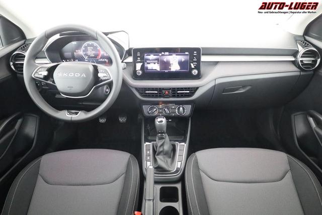 Skoda Fabia Selection 1.0 TSI Selection, AHK, Tempomat, Ladeboden, Park, Winterpaket, SmartLink, 4-J Garantie 