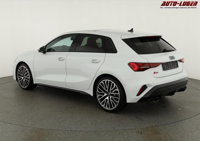 Audi S3 2.0 TFSI quattro Sportback quattro, Pano, 19-Zoll, Matrix, Optik schwarz, Kamera, el. Klappe, 4-J Garantie 