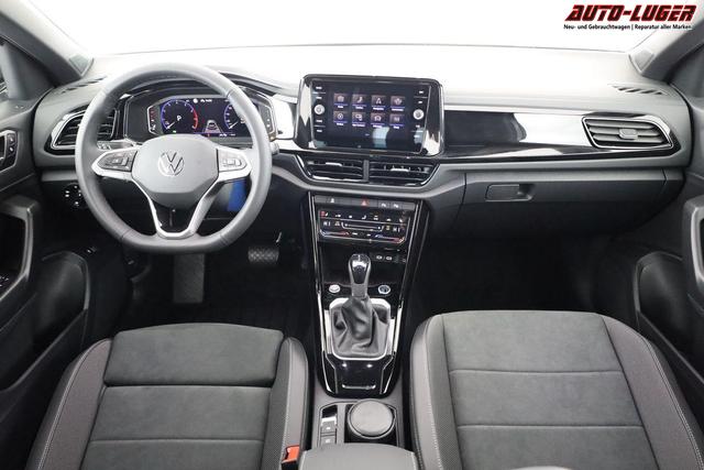 Volkswagen T-Roc Style 1.5 TSI DSG Black Style, AHK, IQ.Light, 19-Zoll, easyOpen, Navi 