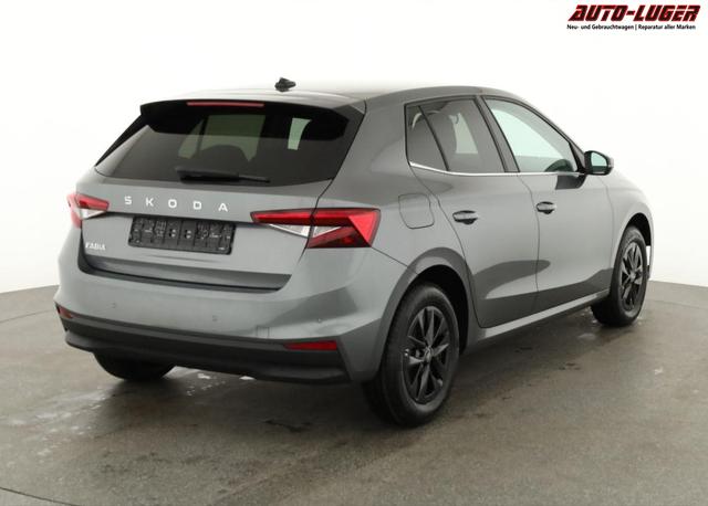 Skoda Fabia Selection 1.0 TSI DSG Selection, 15-Zoll schwarz, Winter, Ladeboden 