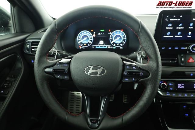 Hyundai i30 N Line 1.5 T-GDI DCT Fastback N-LINE, Navi, 18-Zoll, Kamera, LED, Winter 