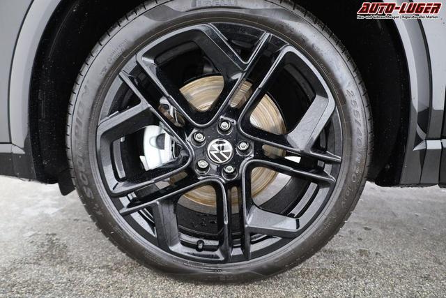 Volkswagen Tiguan 1.5 TSI eHybrid 200 kW R-Line Black, Pano, IQ.Light, 20-Zoll, AHK, AreaView 