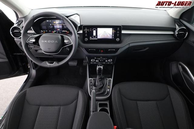 Skoda Fabia Selection 1.0 TSI DSG Selection, KESSY, Kamera, 15-Zoll schwarz, Winter, Ladeboden 