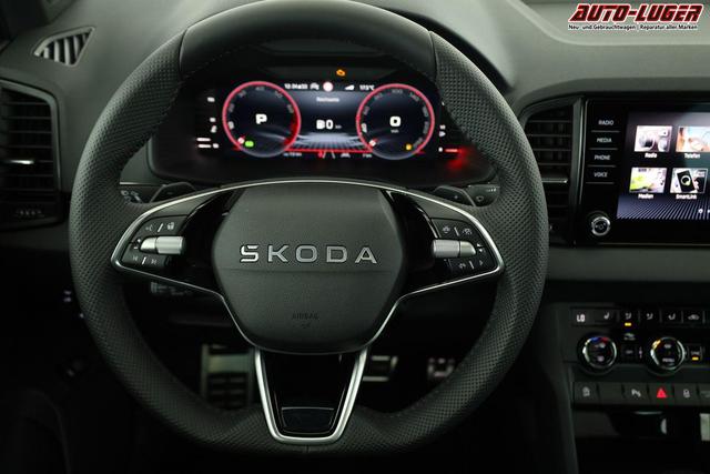 Skoda Karoq Sportline 4x4 2.0 TSI DSG Sportline, Pano, AHK, Navi, Matrix, Side, Winter, 5 J.-Garantie 