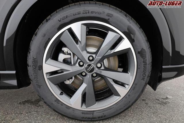 Audi Q4 e-tron 45 basis quattro S-LINE quattro, Navi, Matrix, Side, Kamera, el. Klappe, Winter. 20-Zoll 