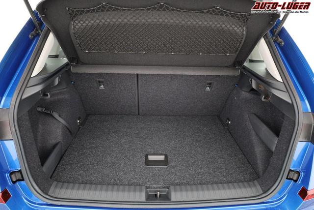 Skoda Kamiq Selection 1.5 TSI DSG Selection, LED, Kamera, Ladeboden, Winter, 16-Zoll 