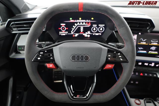 Audi RS3 Sportback 2.5 294 kW TFSI quattro quattro, Pano, SONOS, Matrix, Sportabgas, Side, 5 J.-Garantie 