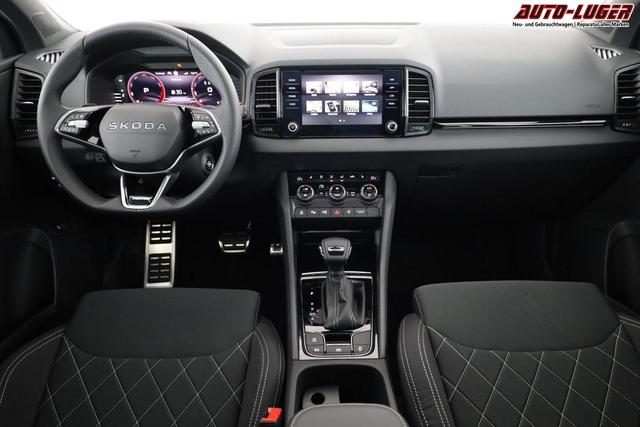 Skoda Karoq Sportline 1.5 TSI DSG Sportline, Pano, AHK, Navi, CANTON, Matrix, AreaView, Side, el. Klappe, FS-beheizbar, 5 J.-Garantie 
