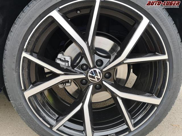 Volkswagen Touareg 3.0 TDI 210 kW 4Motion R-Line V6 UPE 113.880 € 