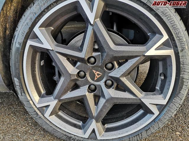 Cupra Leon Sportstourer 2.0 TSI 245 kW 4Drive VZ Kombi 2.0TSI DSG 4x4 ABT AHK GV5 LED el. Hk Pano 